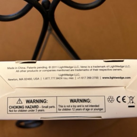 Arc Light For E-Readers - Picture 5 of 5